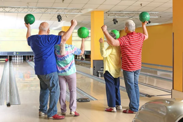 Senior People Playing Bowling Club — Stock Photo, Image