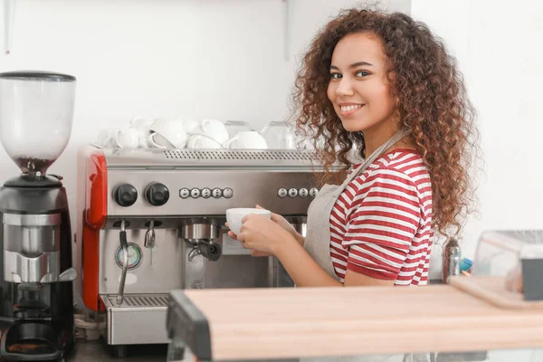 Zakelijke Eigenaar Werkt Haar Café — Stockfoto