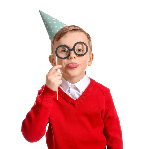 Schattig Jongetje Vieren Verjaardag Witte Achtergrond — Stockfoto