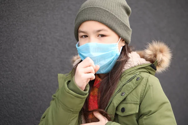 Little Asian Girl Protective Mask Coughing City Street Concept Epidemic — Stock Photo, Image