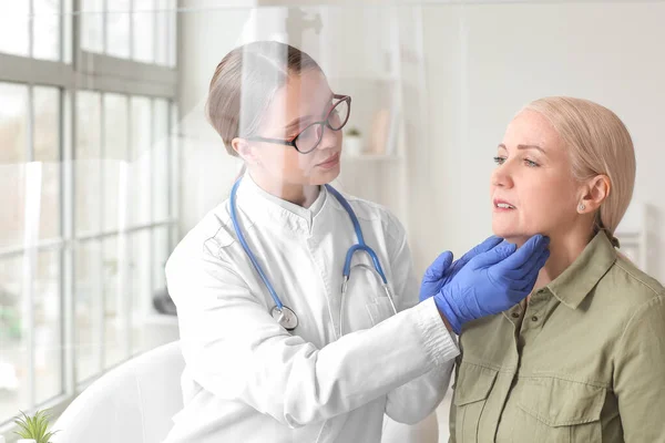 Doctor Examining Senior Woman Thyroid Gland Problem Clinic — Stock Photo, Image