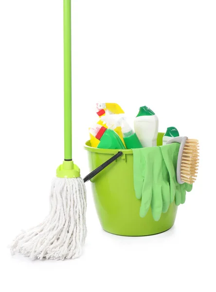 Mop Pavimento Con Forniture Sfondo Bianco — Foto Stock