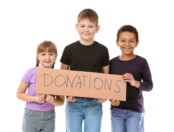 Crianças Segurando Papelão Com Texto Donações Fundo Branco — Fotografia de Stock