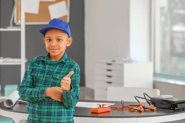 Little African American Electrician Room — Stock Photo, Image