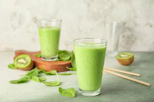 Szemüveg Egészséges Smoothie Asztalon — Stock Fotó