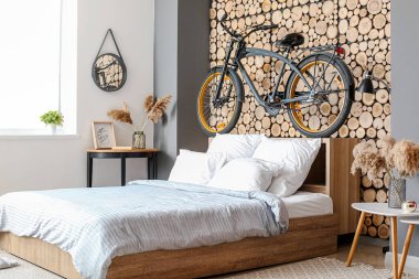 Bisikletli modern yatak odasının içi