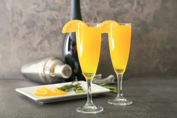 Vasos Sabrosos Cócteles Mimosa Mesa — Foto de Stock