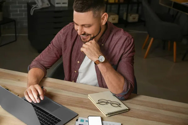 Handsome Businessman Working Office Late Night — Stock Photo, Image