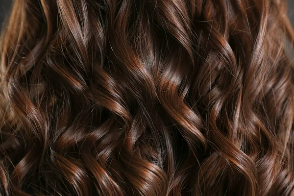 Capelli Femminili Ricci Sani Primo Piano — Foto Stock