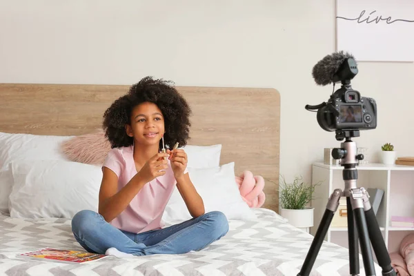 African American Teenage Fashion Blogger Recording Video Home — Stock Photo, Image