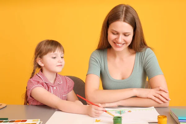 Drawing Teacher Giving Private Art Lessons Little Girl Color Background — Stock Photo, Image