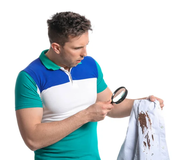 Homme Troublé Avec Des Vêtements Sales Loupe Sur Fond Blanc — Photo