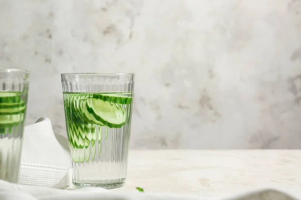 Glasses Infused Cucumber Water Light Background — Stock Photo, Image