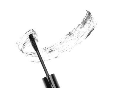 Beyaz arkaplanda siyah rimel