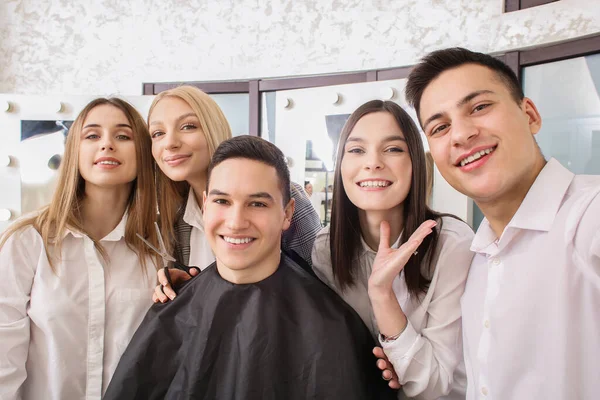 Young People Professional Courses Hairdresser Salon — Stock Photo, Image