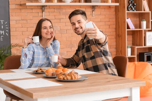 Colleagues Taking Selfie While Drinking Coffee Kitchen Office — Stock Photo, Image