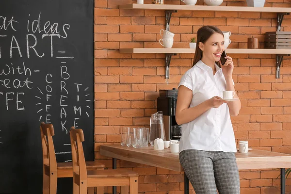 Young Businesswoman Drinking Coffee Kitchen Office — Stock Photo, Image