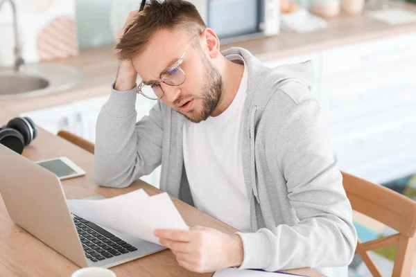 Troubled Man Laptop Working Home — Stock Photo, Image