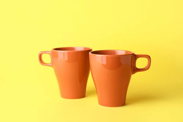 Blank Cups Color Background — Stock Photo, Image