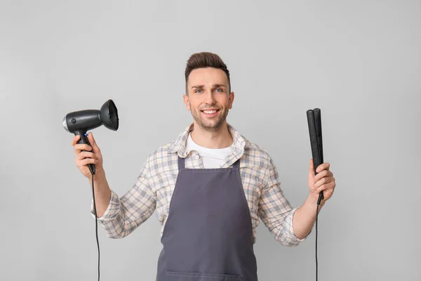 Peluquería Masculina Sobre Fondo Gris — Foto de Stock