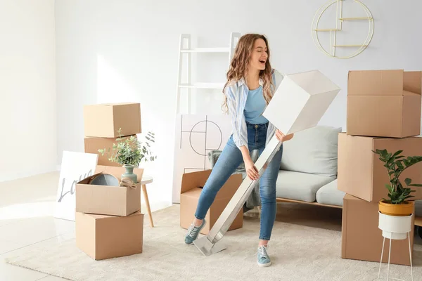 Happy Young Woman Belongings Her New Home — Stock Photo, Image