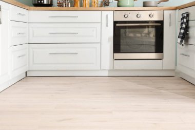 Modern mutfakta yeni mobilyalar