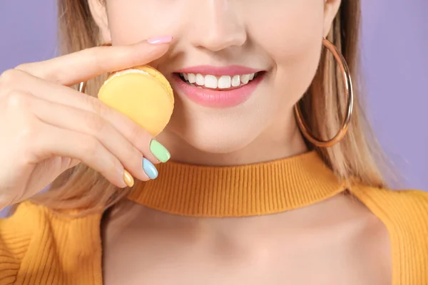 Young Woman Beautiful Manicure Macaron Color Background Closeup — Stock Photo, Image