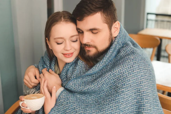 Pareja Joven Tomando Café Cafetería — Foto de Stock