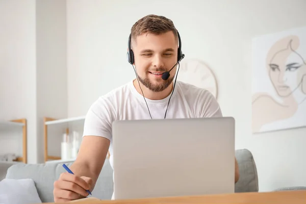 Male Technical Support Agent Working Home — Stock Photo, Image