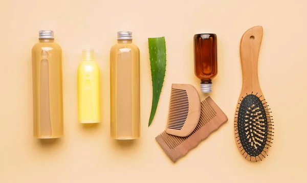 Cosméticos Para Cabello Sobre Fondo Color — Foto de Stock