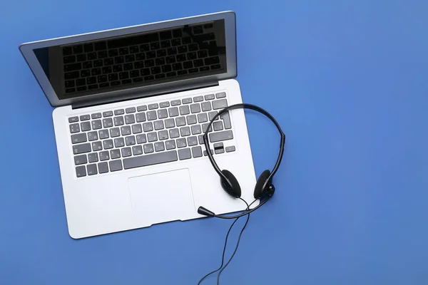 Laptop Headset Color Background — Stock Photo, Image