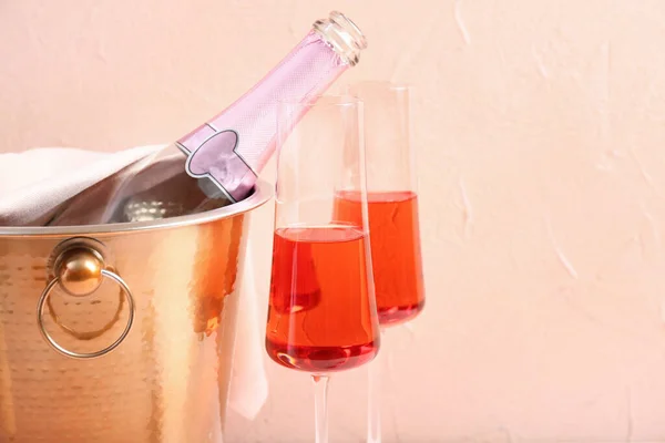 Bucket Ice Champagne Color Background — Stock Photo, Image