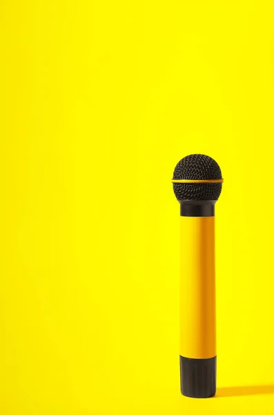 Microfono Moderno Sfondo Colori — Foto Stock