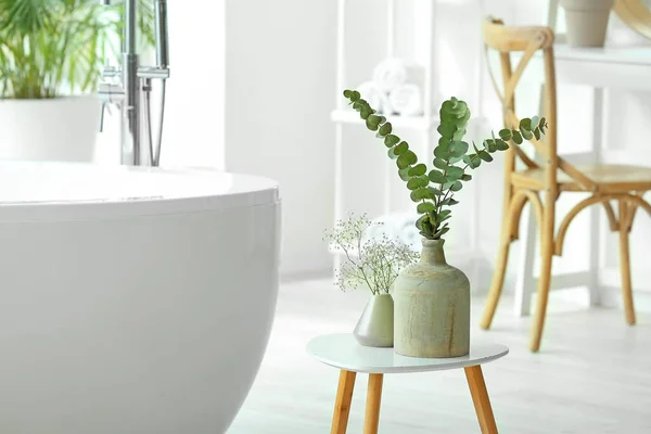 Stylish Vases Floral Decor Interior Bathroom — Stock Photo, Image