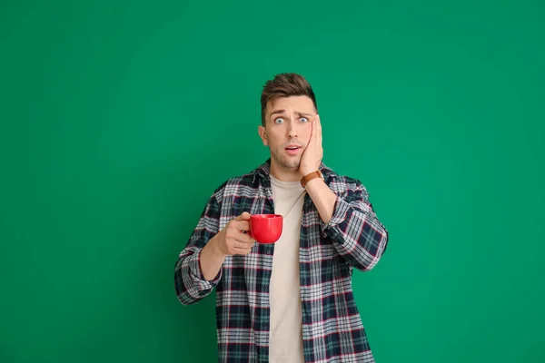 Shocked Young Man Coffee Color Background — Stock Photo, Image