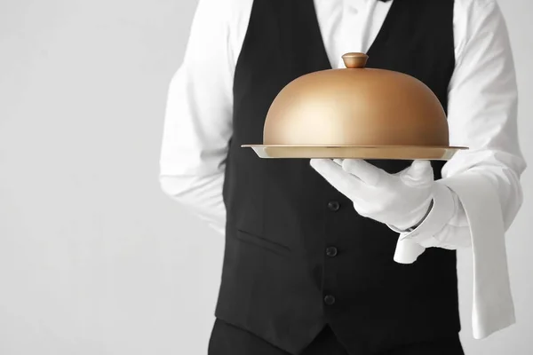 Male Waiter Tray Cloche Grey Background — Stock Photo, Image