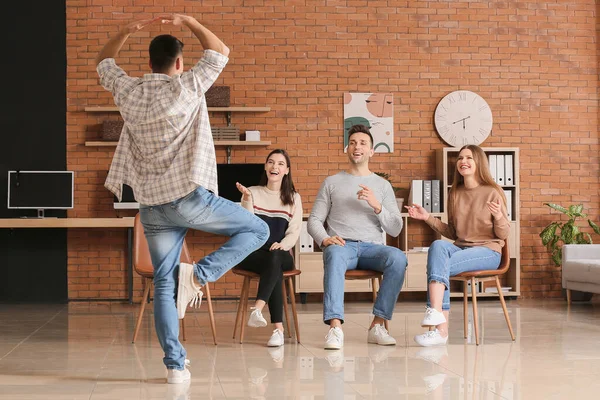 Team Business People Playing Charades Office — Stock Photo, Image