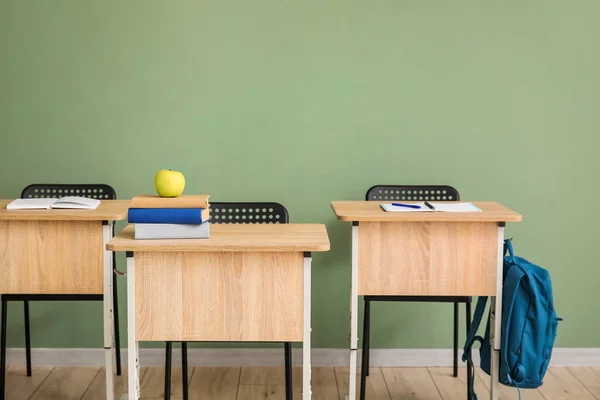 School Desks Color Wall Classroom — Stock Photo, Image