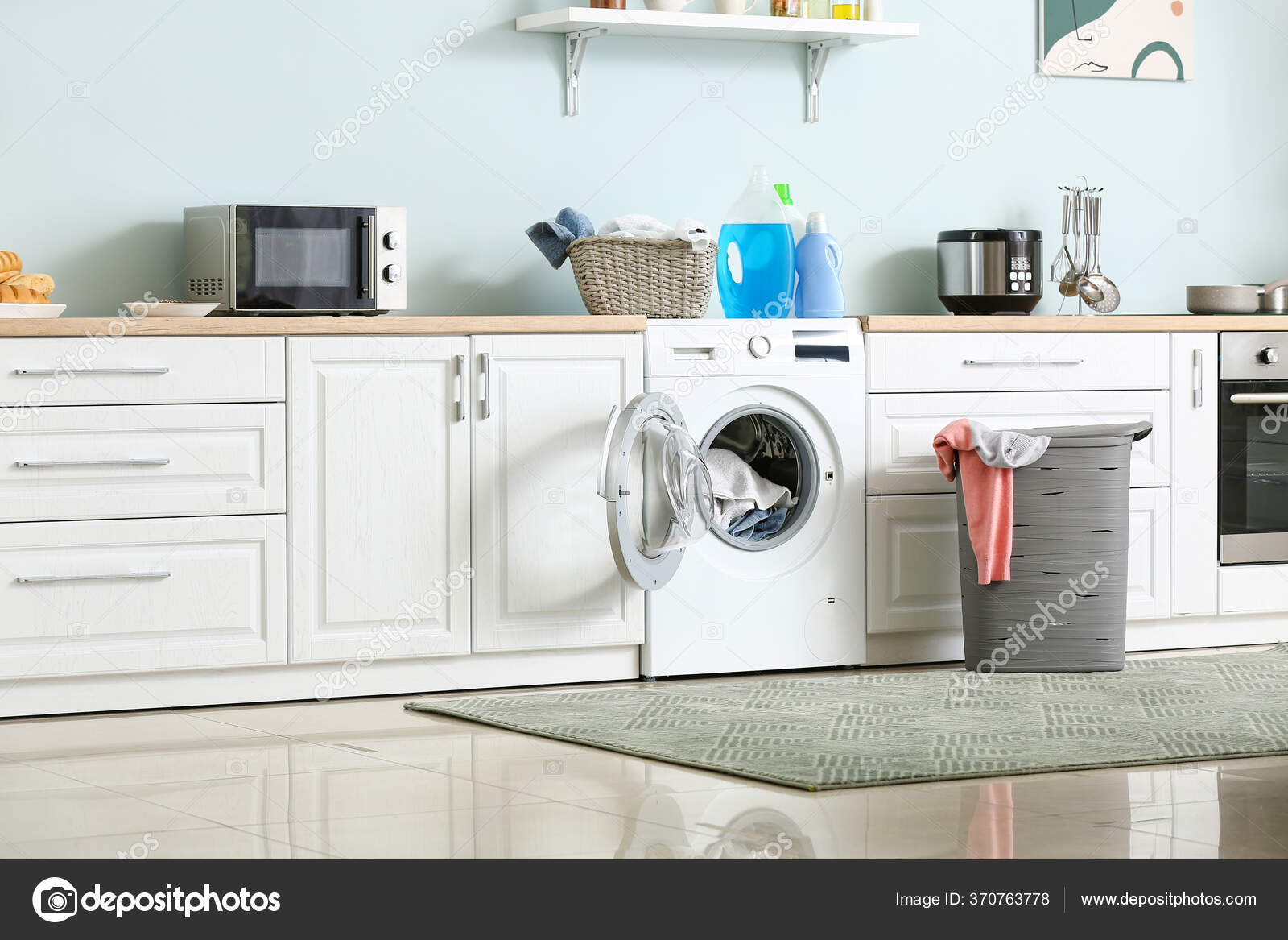 Interior Kitchen Modern Washing Machine — Stock Photo © serezniy #370763778