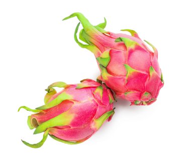 Beyaz arka planda lezzetli ejderha meyvesi