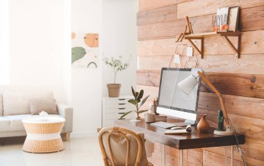 Bilgisayarlı modern işyeri