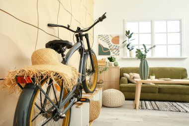 Bisikletli modern odanın içi