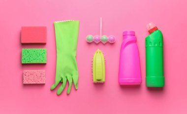 Renk arkaplanına temizleme malzemeleri