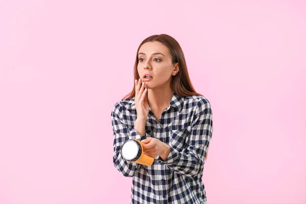 Woman Flashlight Color Background — Stock Photo, Image