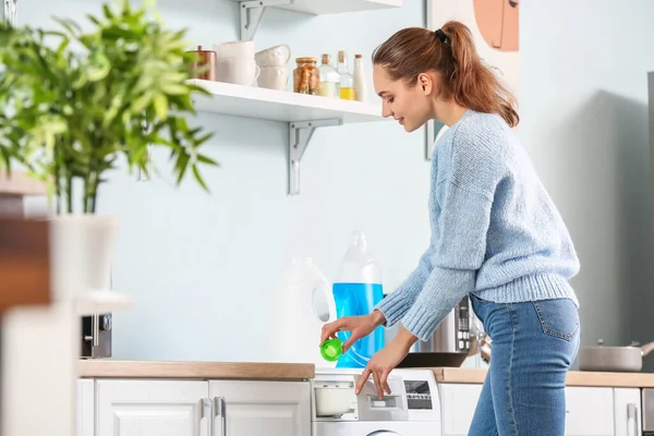 Young Woman Doing Laundry Home — Stock Photo, Image