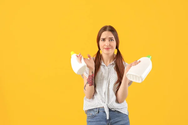 Beautiful Young Woman Detergents Color Background — Stock Photo, Image