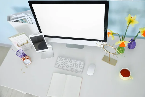 Modern Workplace Computer Room — Stock Photo, Image