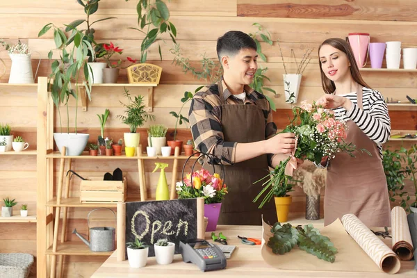 Florists Working Together Shop — Stock Photo, Image