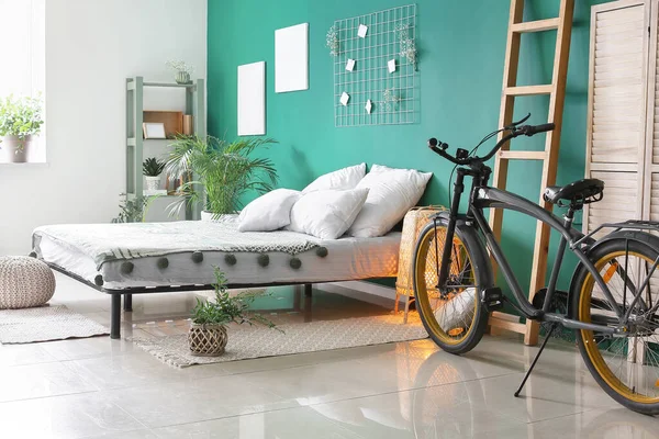 Interior Modern Bedroom Bicycle — Stock Photo, Image