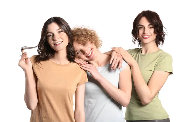 Mujeres Jóvenes Con Hermoso Pelo Corto Sobre Fondo Blanco — Foto de Stock